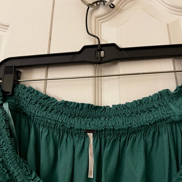 Free People Dark Green Off the Shoulder Long Big Sleeve Blouse - Picture 3 of 3
